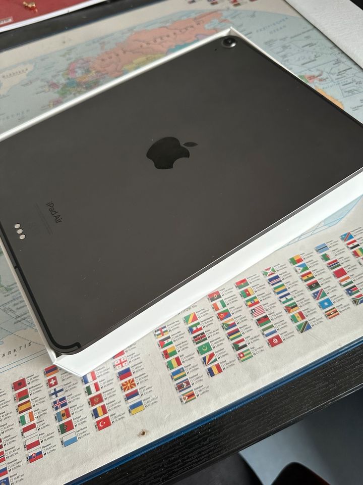 iPad Air 5 Generation. „Wie Neu“ in Jever