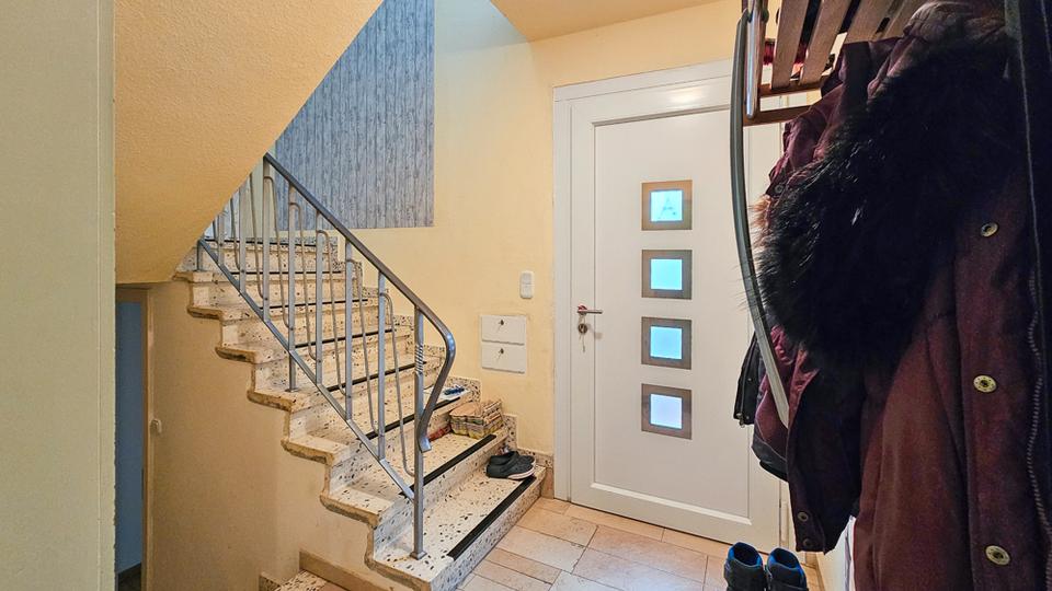 Zweifamilienhaus mit Doppelgarage in Eilhausen zu verkaufen in Lübbecke 