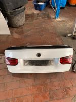 BMW 3er F30 Heckklappe mit Spoiler Farbcode 300 Nordrhein-Westfalen - Dorsten Vorschau