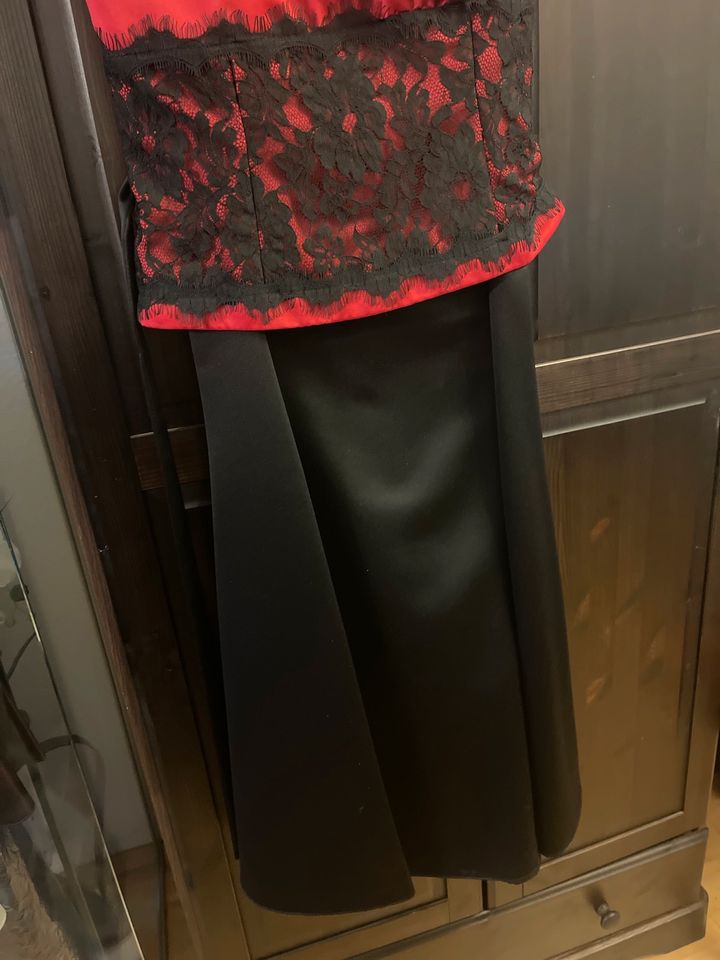 Abendkleid Mariposa 2-teiler Rot Schwarz Gr. 36-38 in Wiesbaden