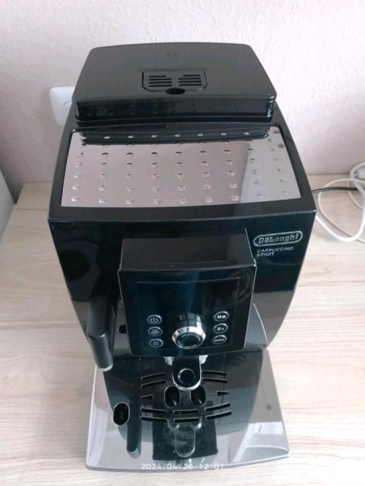 De Longhi Kaffeevollautomat Kaffeemaschine Cappuccino Smart Zubeh in Neubrandenburg