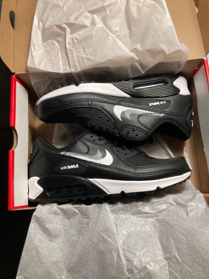 Neu Nike Air Max 90 ungetragen schwarz weiß Größe 44,5 US 10,5 in Hochborn