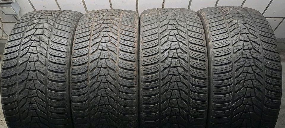 4x 235/35 R19 91W Hankook iCept evo³ Winterreifen in Böblingen