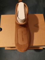 Original UGG Boots, Modell: Classic Ultra mini scatter (mit große Frankfurt am Main - Nordend Vorschau