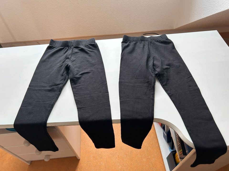 2 x H&M Haus Jogging Indoor Schlafanzug Hosen lang 152 in Frankfurt am Main