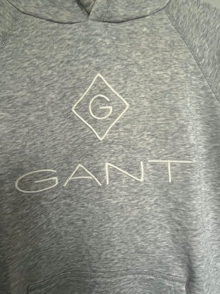 GANT Pulli mit Kapuze, Gr. 176, grau, neuwertig in Kleve