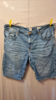 Kurzehose Jeans-Shorts hellblau W 42 Regular Fit flex on the go Hessen - Marburg Vorschau