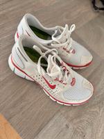 Nike Frauenschuhe 38,5 Schuhgröße Friedrichshain-Kreuzberg - Kreuzberg Vorschau