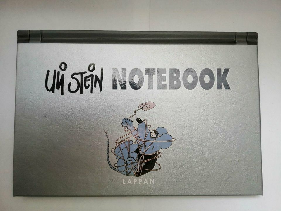 Uli Stein, Notebook (Laptop) und Sparbuch in Wallmerod