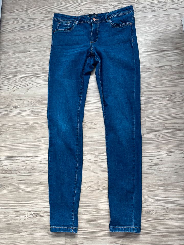 Jeans "Tanya" VeroModa -superZustand- in Gröbenzell