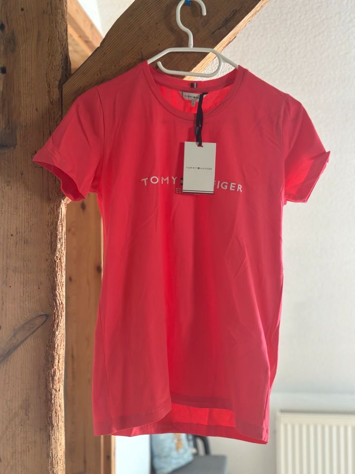 Tommy hilfiger t-Shirt Gr. S neu in Gransee