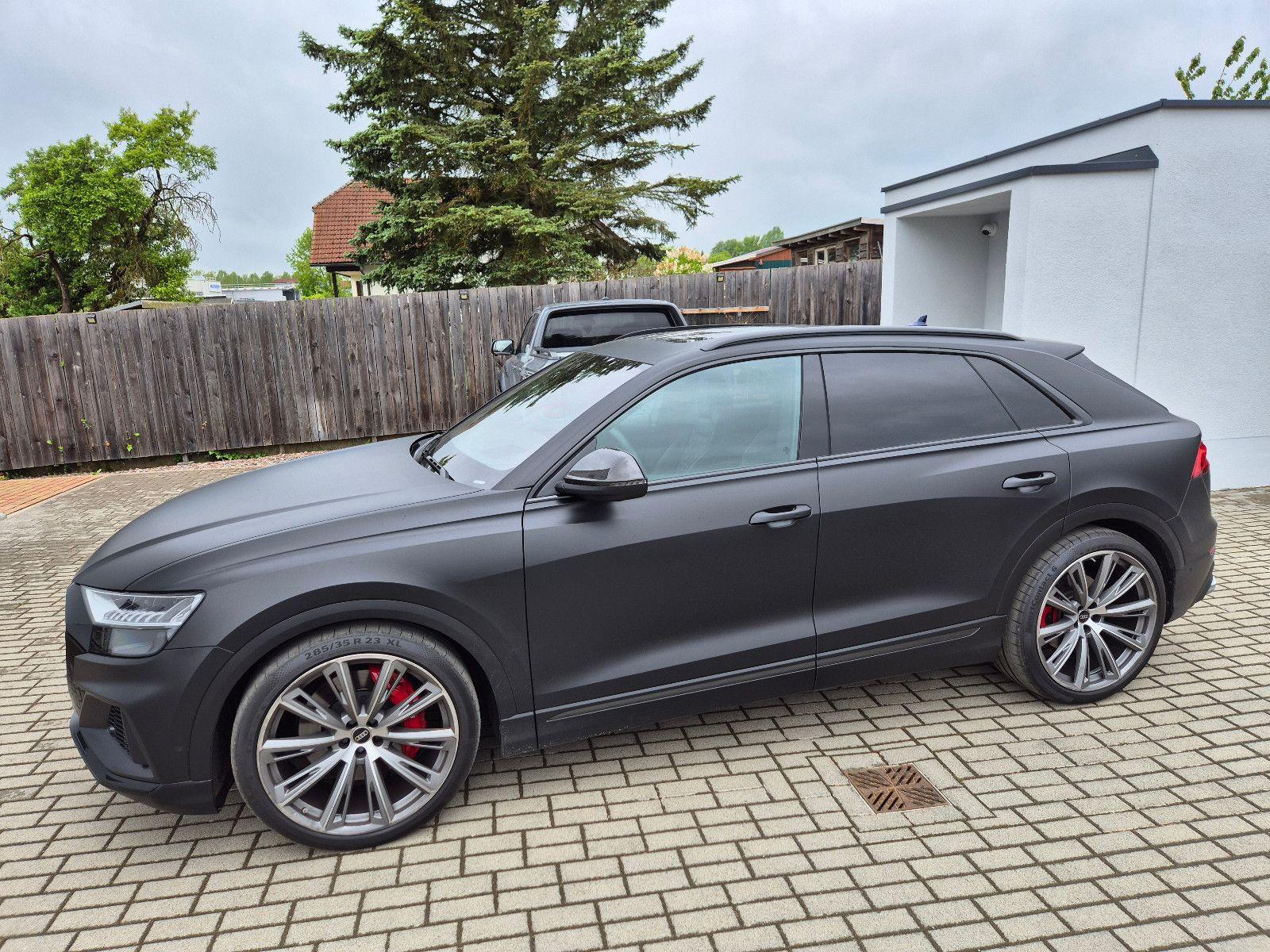 Abbildung des Autos Audi SQ8 TFSI Competitio…