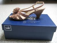 NEUWERTIG Sommer Sandalen Riemchen rosé Gr. 39/6 Pumps CAPRICE Hessen - Breidenbach (bei Biedenkopf) Vorschau