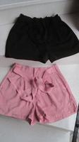 Shorts Stoffhosen Hosen kurz schwarz altrosa Gummibund Nordrhein-Westfalen - Inden Vorschau