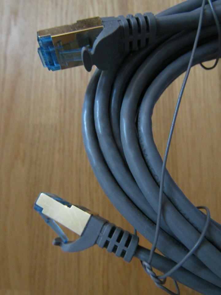 HAMA Patchkabel 5 m vergoldet, neu ohne Verpackung mit Garantie in Marburg