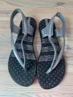 Ipanema Sandalen Zehentrenner Flip Flop silber grau Gr. 38 Wandsbek - Hamburg Rahlstedt Vorschau