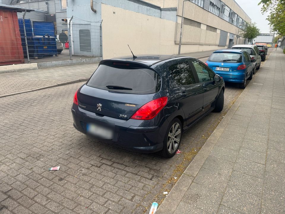 Peugeot 308 in Berlin