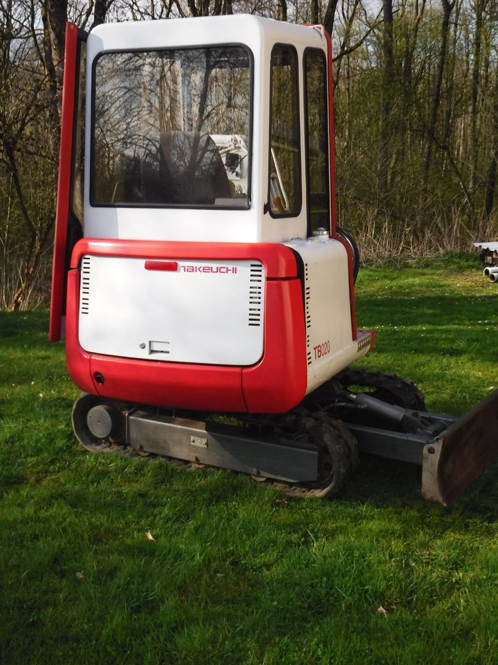 Bagger Takeuchi in Höhn