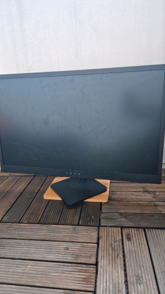 Omen Gaming Monitor 1080p 144Hz in Düsseldorf