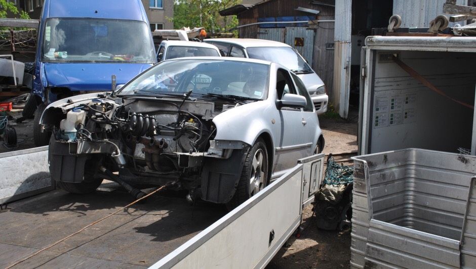 Entsorgung Fahrzeuge Schrott pkw auto in Prien