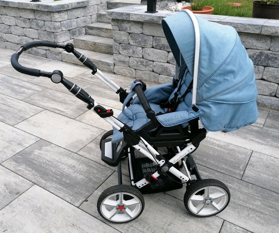 Hartan Topline X - Kombi-Kinderwagen - blau - weiß - mit Zubehör in Marienberg