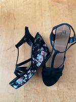 ANNA FIELD Wedges Sandalen Keilabsatz Gr.41 Blumen schwarz Bayern - Otzing Vorschau