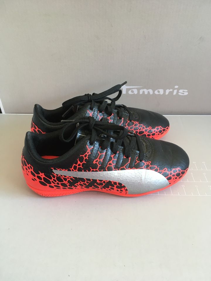 PUMA evoPOWER Turnschuhe Fußballschuhe Hallenschuhe 29 w NEU rot in Stadthagen