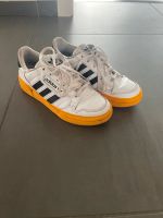 Adidas sneaker Weiss/Turnschuhe Nordrhein-Westfalen - Salzkotten Vorschau