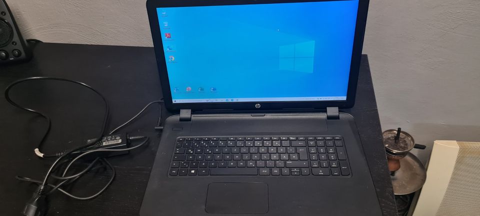 HP Laptop 17,3 Zoll in Kerpen