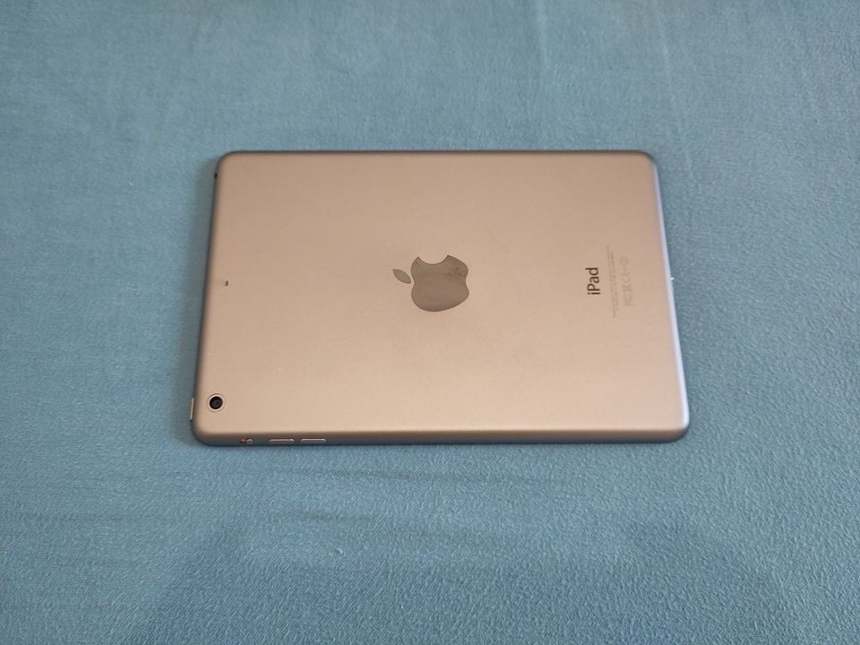 iPad mini 2 (A1489) schwarz 128 GB in Traunstein