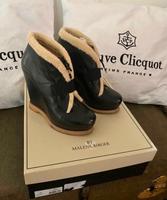 By Malene Birger Stiefeletten aus Salitana Lammfell ($685) Frankfurt am Main - Gutleutviertel Vorschau