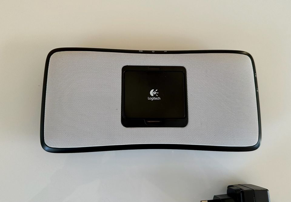 Logitech S315i Lautsprecher iPod iPhone Dock in Zwickau