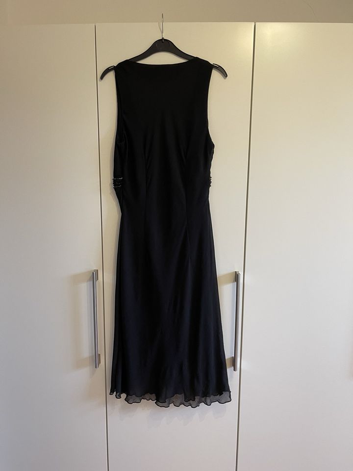 Laura Scott Damen Kleid Cocktailkleid Größe 42 schwarz in Mengkofen