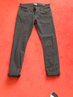 Herren Jeans von Guess schwarz Größe 30 ( M/L) neuwertig Nordrhein-Westfalen - Herford Vorschau