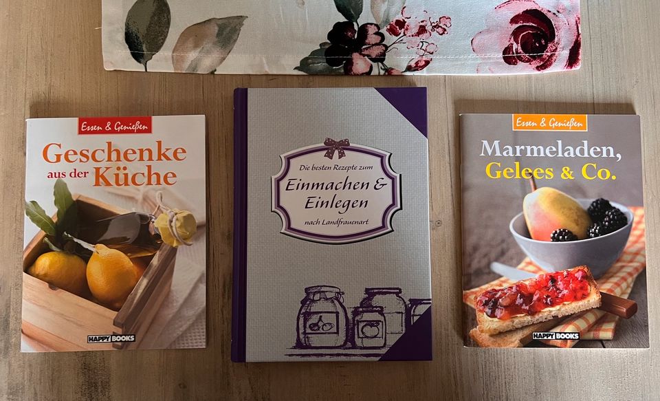 Kochbücher und Backbücher Konvolut in Lohne