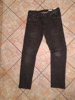 Jeans in der Farbe Schwarz, Größe W34 / L32 abzugeben Niedersachsen - Uelzen Vorschau