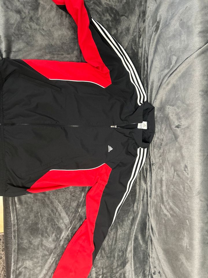 Adidas Vintage Jacke in Geisenfeld