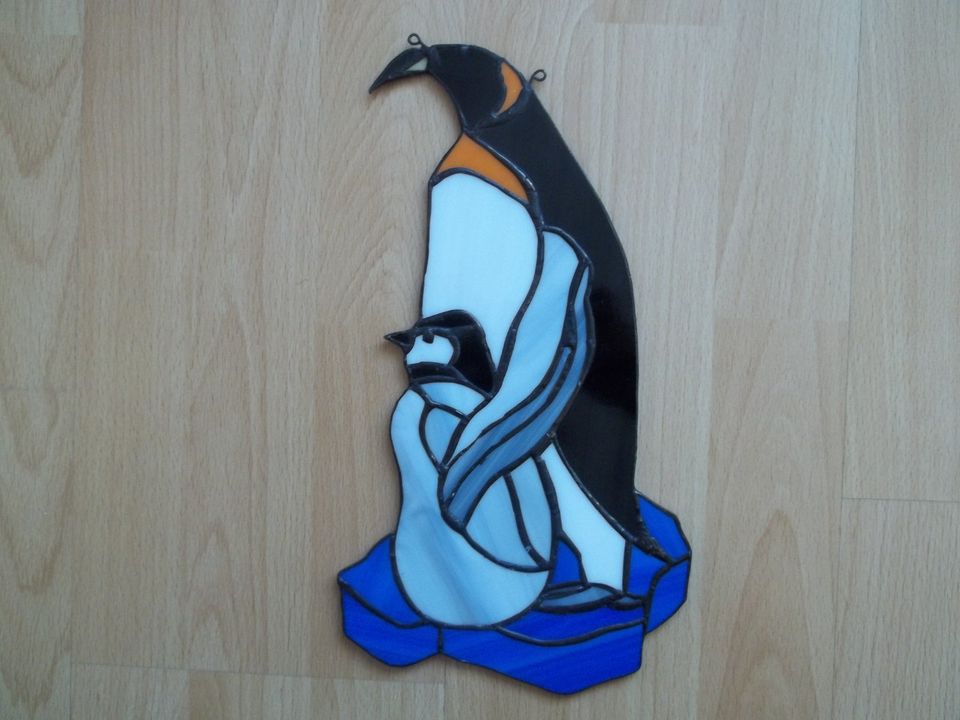 Schönes PINGUIN Glas Fensterbild im TIFFANY Stil in Bielefeld