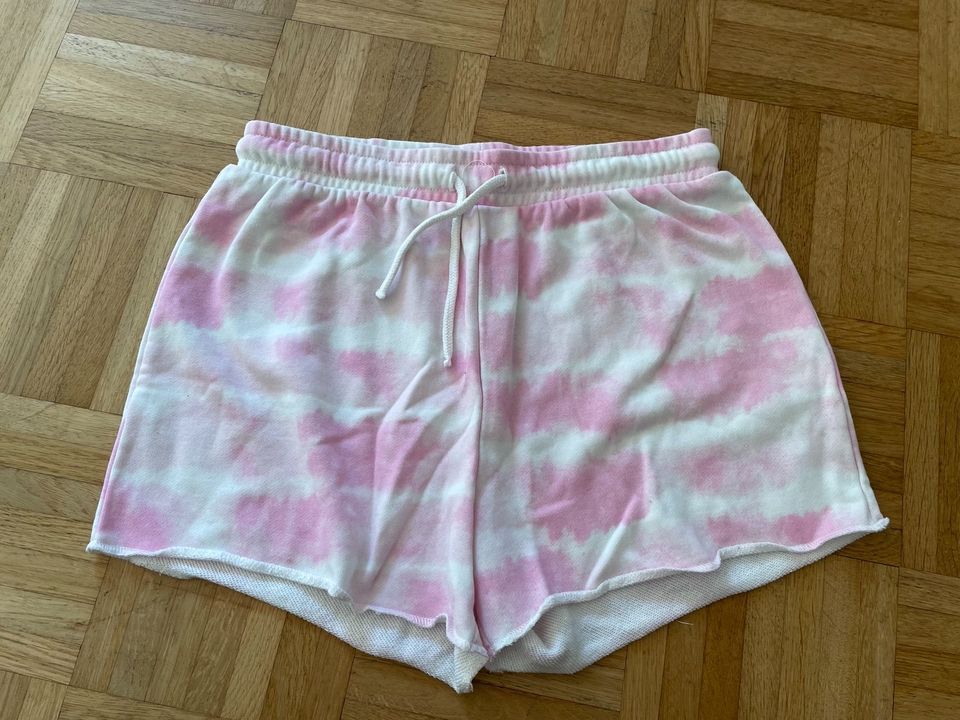 Kurze Hose Sweatshorts pink batik PRIMARK Größe 164 in Braunschweig