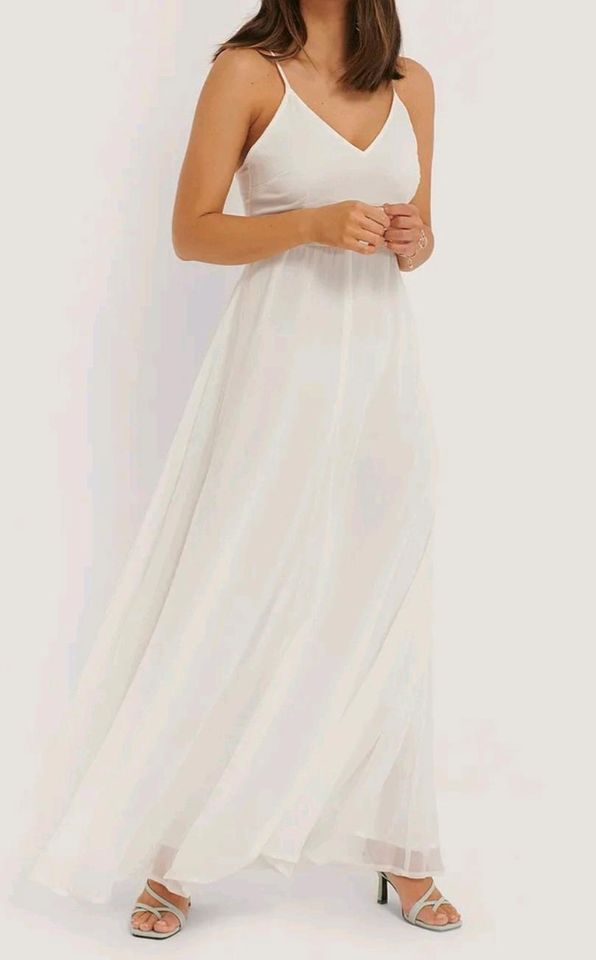 Maxikleid von NA-KD Hochzeit Abiball Strand Kleid weiß XS/34 neu in Baumholder