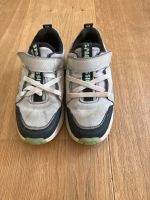 Kindertennisschuhe H&M Größe 29 Hessen - Oberursel (Taunus) Vorschau