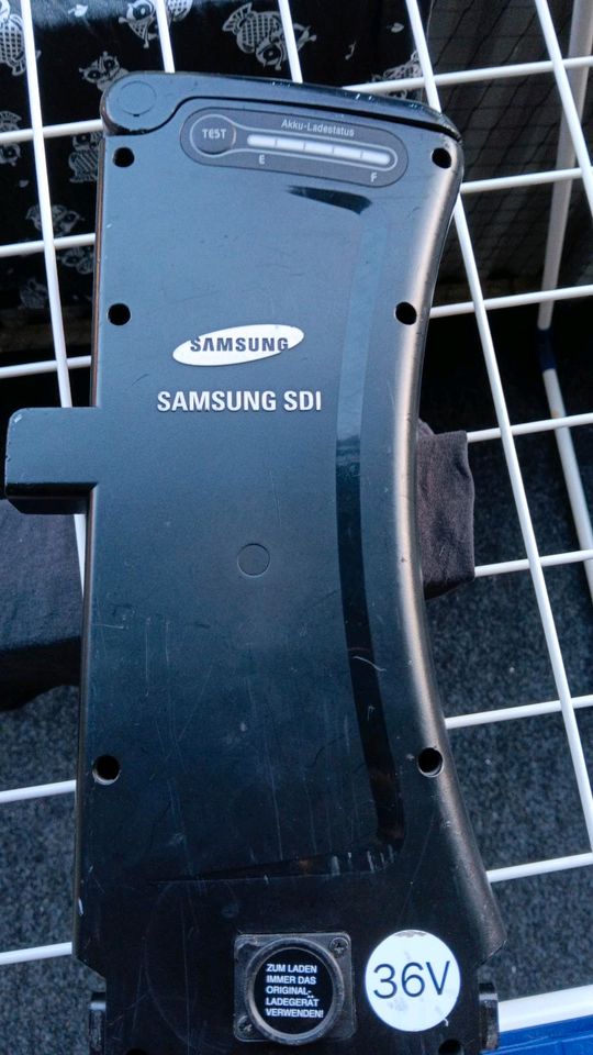 Samsung Fahrrad Akku defekt in Hildesheim