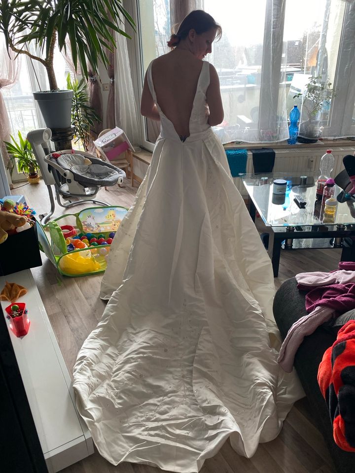 Hochzeitskleid neu in Berlin