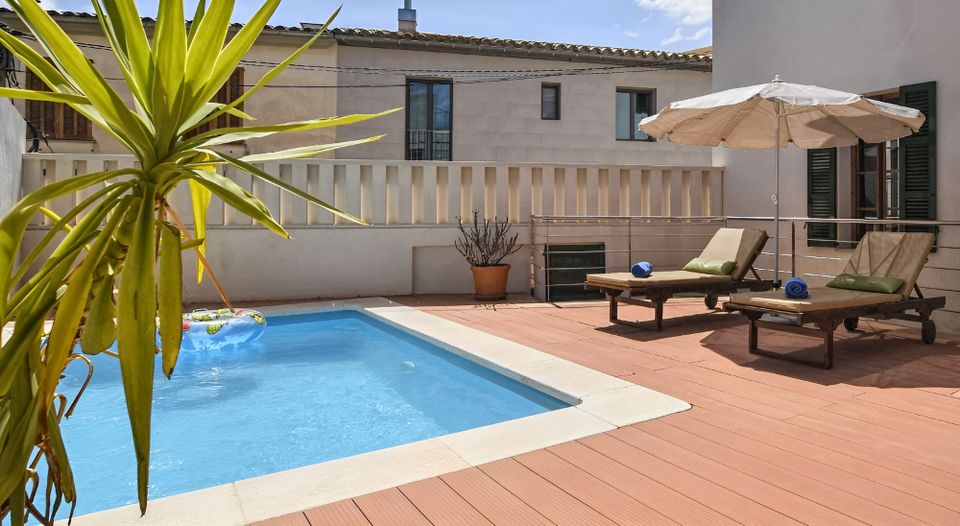 Ferienhaus Mallorca Buger Stadthaus mit Pool & Klima 6 Personen in Großbeeren