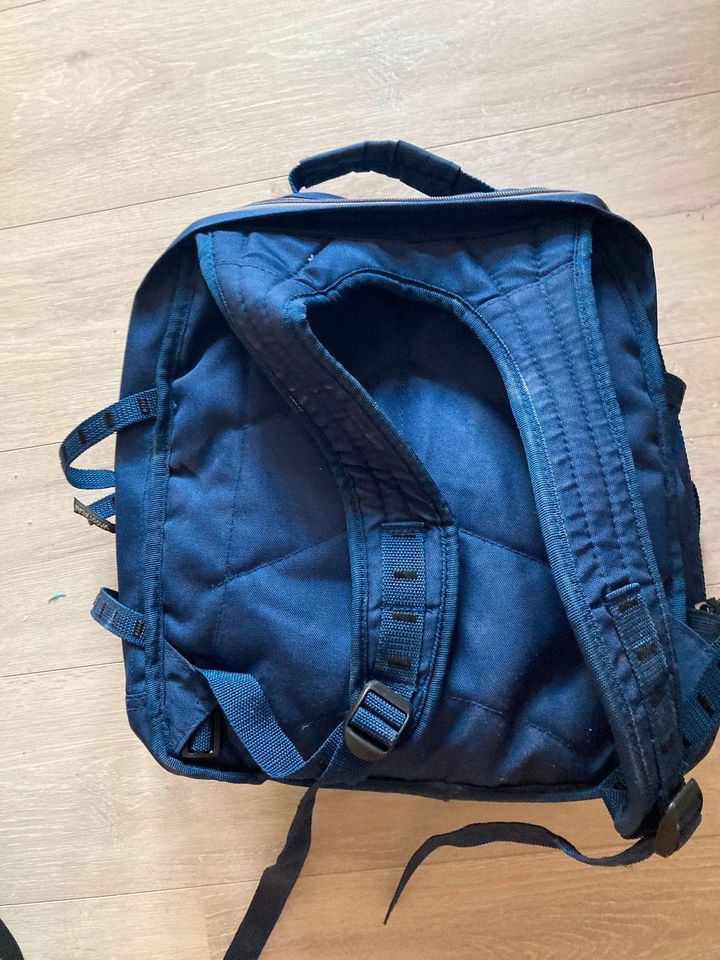 Picknickrucksack von Moorhead, blauer Rucksack inkl. Kühltasche in Dresden