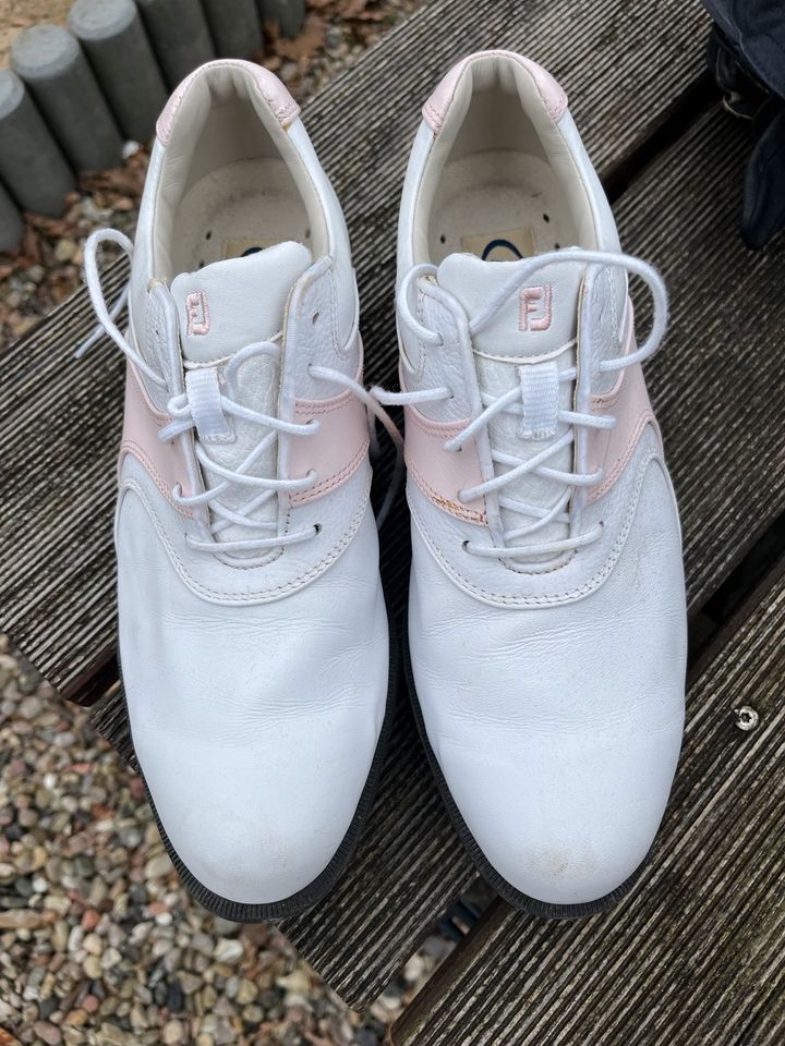 Golfschuhe Damen Größe 42 in Hamburg