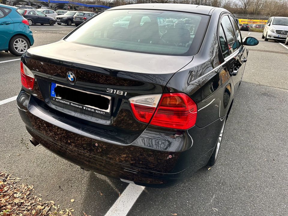 BMW 318i | E90 in Frankfurt am Main