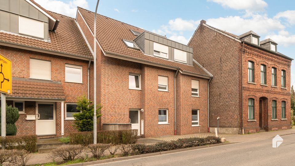 Moderne Maisonette-Wohnung mit Balkon und Tiefgaragenstellplatz in Tönisvorst in Tönisvorst