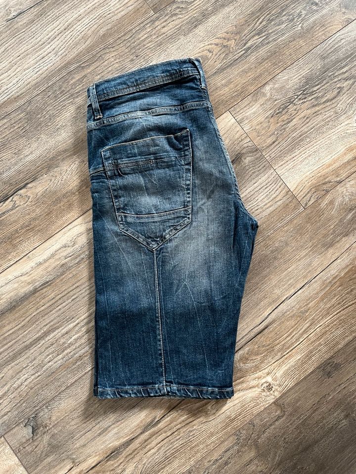 Herren Jeans Shorts, blau in Trebendorf-Mühlrose