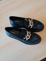 Schwarze Schuhe Niedersachsen - Emden Vorschau